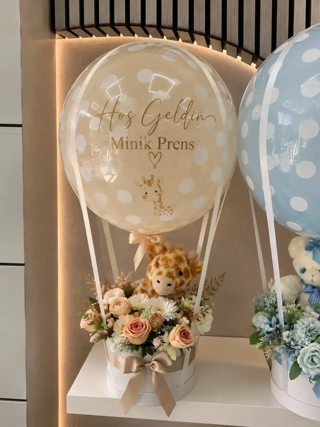 Balonlu Turuncu Yeni Doğum Çiçeği